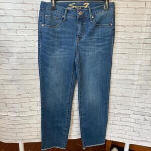 Seven 7 Jeans Women’s size 4 Medium Wash Straight Leg Distressed Bottom